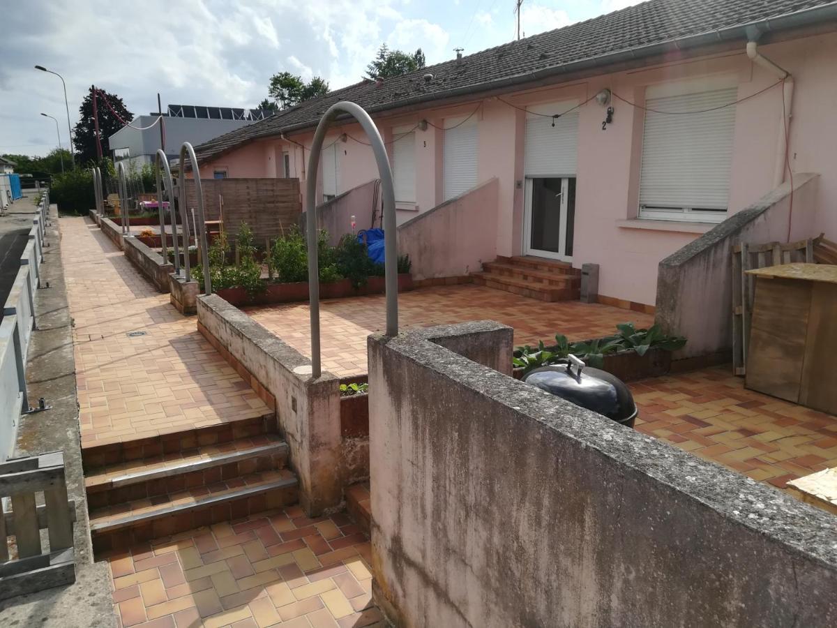 Logement De Plein Pied A Mirecourt Zewnętrze zdjęcie